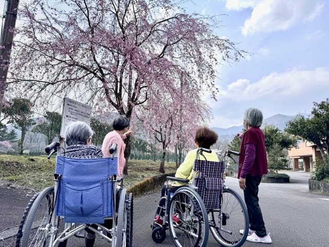 あかいしの郷