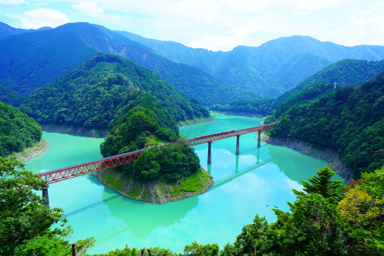 湖上駅の上空からの風景