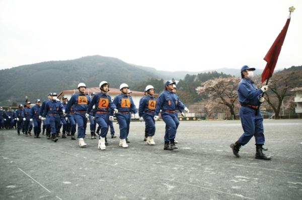 消防団入退団式（2011年）の写真8