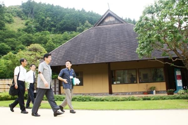 移動知事室で川勝平太静岡県知事が来町（2012年）の画像21