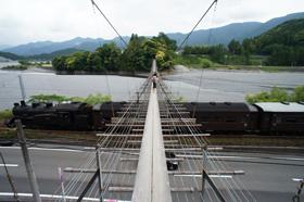 塩郷の吊橋 長さ220メートル・高さ11メートルの写真1