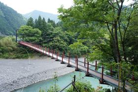 小山の吊橋 長さ84メートル・高さ14メートルの写真1