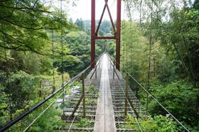 池の谷の吊橋 長さ104メートル・高さ13メートルの写真1