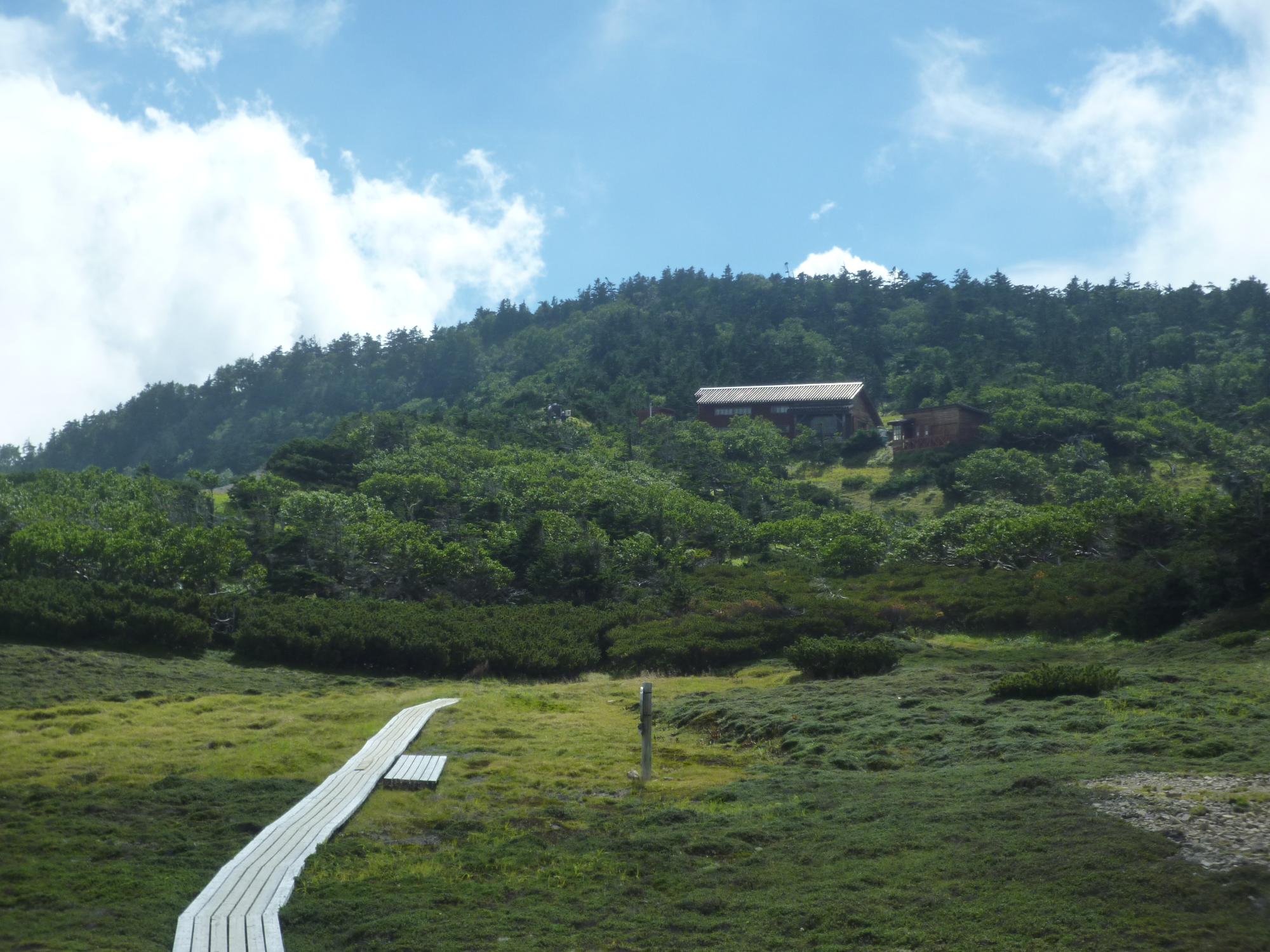 光岳小屋02