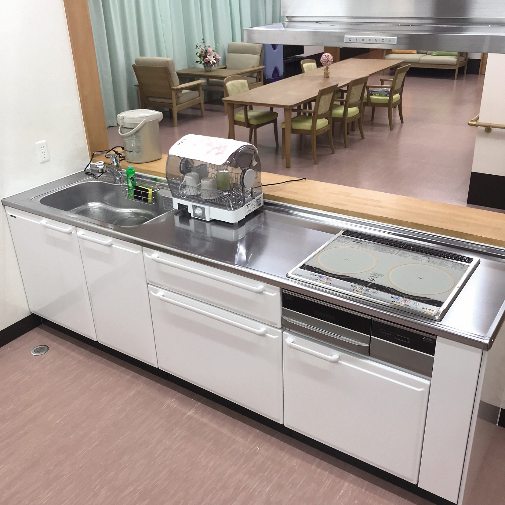 職場のようす