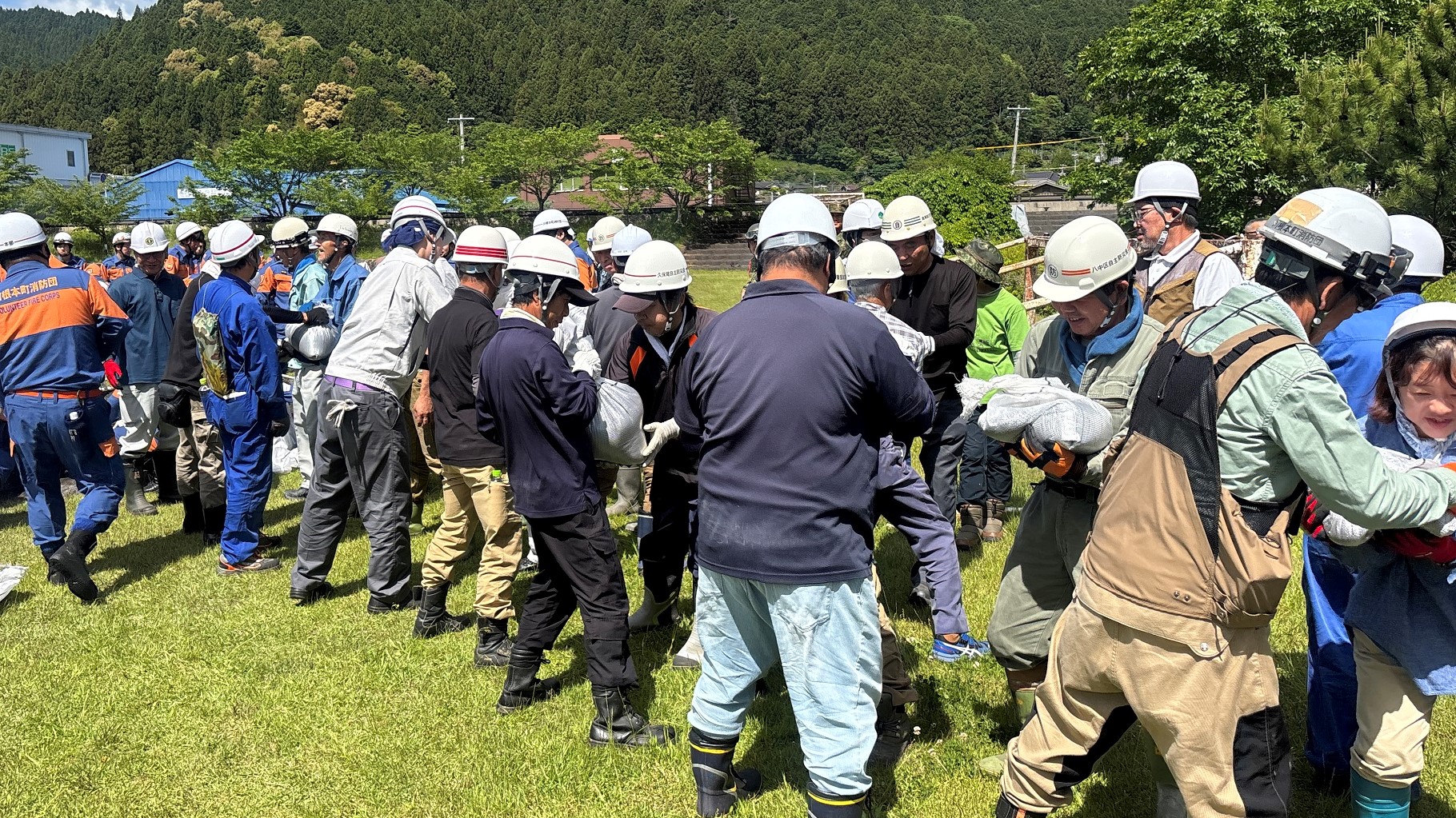 令和8年度 土のう千鳥隊形搬送